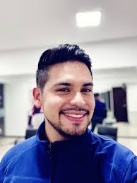 Marcel Avila Presentador de Bolivia Tv Oficial #cortedecabello