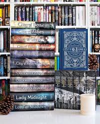 Happy Friday Bookworms Qotd What Is The Longest Series That Youve Ever Read Mine Woul Mortal Instruments Books The Mortal Instruments Cassandra Clare