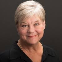 Gloria Cureton's Instagram, Twitter & Facebook