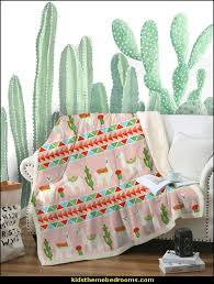 Cacti are flowering plants, which means that they rely on the pollination of their flowers to reproduce. Decorating Theme Bedrooms Maries Manor Cactus
