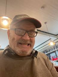 Anyone know if Manze's tower bridge road do vegetarian/vegan pies?  Potentially visiting later with a mate who's vegetarian. Ta.