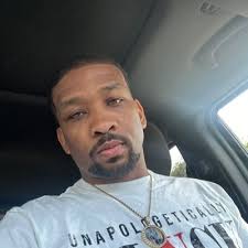 Coach Hall (@DonavonHall1)