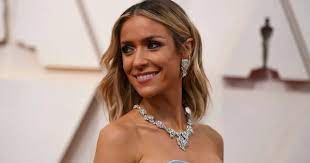 Kristin Cavallari S Net Worth Will Be Just Fine Even If She Loses Money From Her Divorce Kristin Cavallari New Cookbooks Hollywood Life