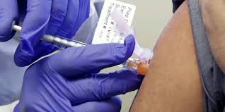 تشير البيانات التفصيلية إلى أن تطعيم فايزر لقاح فعال وآمن للغاية، بناء على تجربة سريرية لأكثر من 40 ألف مشارك، وذلك وفقا على النقيض من ذلك، يتم حقن لقاحات فيروس كورونا في عمق العضلات، ويتم امتصاصها بسرعة في الدم، حيث تحفز جهاز المناعة على إنتاج. 1uxumd6w6xjuom
