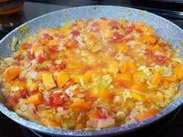 Recetas para preparar guisos, estofados y otros platos tradicionales que con tanto cariño preparaban las abuelas y sabían a gloria. Albondigas Caseras De La Abuela Juanita Comparterecetas Com