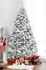Take advantage of balsam hill's signature easy plug design to avoid the hassle of manually stringing lights. 15 Best Artificial Christmas Trees 2020 Best Fake Christmas Trees