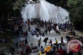 Bantimurung maros buka hari ini? Permandian Alam Bantimurung Antara News Makassar