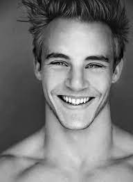 It Takes Someone To Be Genuinely Happy To Make Their Eyes Smile Too Guys Male Beauty Pretty Face