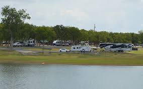 Glamping on lake grapevine (luxury tent), southlake (usa) deals. Relax On The Shore At Vineyards Campground Good Sam Camping Blog