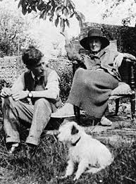 Here are some of the gayest things they wrote to during the affair, virginia was married to leonard woolf. Virginia And Leonard Woolf In 1926 As Photographed By Vita Sackville West Leonard Woolf Bloomsbury Group Virginia Woolf