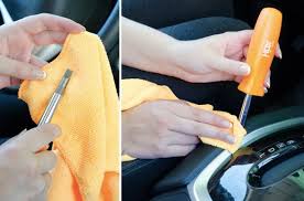 Anda akan dapati kesan retak pada cermin akan berkurang. 15 Taktik Cucian Kaw Kaw Supaya Kereta Nampak Baru Yang Tak Ramai Terfikir Jimat Senang