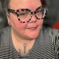 Tara Lassiter (@tararahboomdeyay)