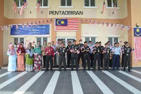 La hora en johor bahru está calculada en base a los husos horarios de johor bahru, siempre trataremos de informar que hora es en johor bahru el cambio de horario en johor bahru se realiza para adaptar las actividades de los ciudadanos y los turistas que visitan johor bahru al ciclo de luz. Pusat Koreksional Dungun Domov Facebook