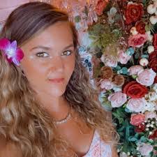 Kimber Kelley's Instagram, Twitter & Facebook