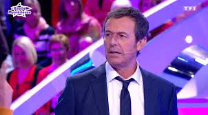 Vous voulez regarder les 12 coups de midi ? Les 12 Coups De Midi Pas D Emission Ce Jeudi 6 Juin 2019 Un Flacon De Parfum En Nouvel Indice De L Etoile Mysterieuse Replay Stars Actu