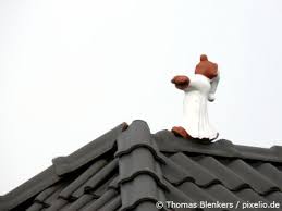 Dachschmuck Aus Keramik Gegen Bose Geister Wohnen Hausxxl Wohnen Hausxxl