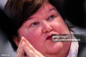 100 Laurie Block Photos & High Res Pictures