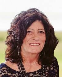 Tracy Mcginnis's Instagram, Twitter & Facebook