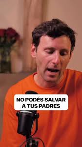 Los niños son espejos del alma familiar 👁️✨ Muchas veces, lo que los  padres callan, los hijos lo expresan con su cuerpo, sus emociones o su  conducta. Ellos no cargan con culpa,