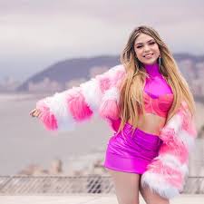 Instagram →@isabellaa.neves •tik tok : Confusao Com Idade Da Melody E Resultado Da Adultizacao Da Cantora Entretenimento Bol
