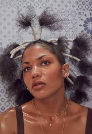 Amanda Earle Freelance Fashion Stylist