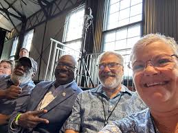 Today our hostess City Of Savannah welcomed Senator Jon Ossoff for a  rousing rally ￼