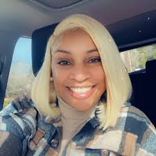 GirlMel (@girl_la.cinia)