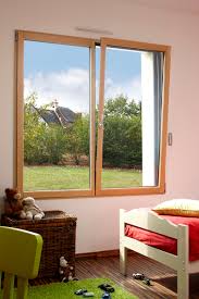 Neuf, dépose totale ou en rénovation, le nombre de vantaux qui vous intéresse, le matériau ainsi que le type d'ouverture des. Fenetres Et Portes Fenetres A Frappe Mixtes Bois Aluminium