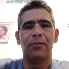 Hola me presento Me llamo Priscila Tengo 19 años Soy de salto Uruguay Tengo  1 pirsing Tengo 1 tatuaje No fumo Si tomo Soy humilde me gusta hablar si me  hablan ja