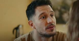 Kaygılaroğlu started his career in 2008. Uraz Kaygilaroglu Bu Sefer Bomba Gibi Yeni Bir Dizi Ile Geliyor