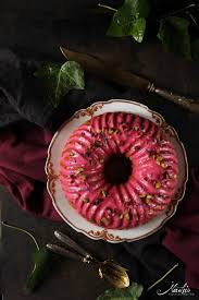 Duftiger Gugelhupf Mit Rose Hibiskus Malu S Kostlichkeiten Lebensmittel Essen Gugelhupf Kostlichkeiten