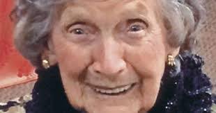 Belinda Combs's Instagram, Twitter & Facebook