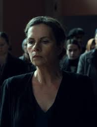 Ingrid Knapp's Instagram, Twitter & Facebook