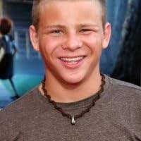 Sean Devereaux's Instagram, Twitter & Facebook