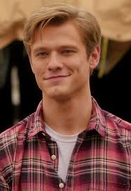 Lucas Till jako Barry Allen/Flash i Alisha Wainwright jako Iris West :  r/DCU_