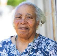 Andrea Landes's Instagram, Twitter & Facebook