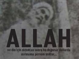 Ellerinde şeyh said ve yandaşlarının fotoğraflarını taşıyan grup, şehitler ölmez şeyh sait kimdir, neden isyan etmiştir? Seyh Said In Asil Davasi Seriati Garra Idi