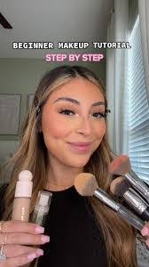 Holly Rickard's Instagram, Twitter & Facebook