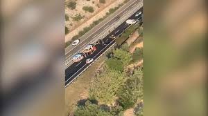 Il video dall'alto delle code in autostrada e del furgone assaltato. Cerignola Assalto A Furgone Portavalori Sulla A14 Spari E Auto In Fiamme Strada Bloccata La Repubblica