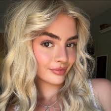 Why does my 8 week old baby wake up after few minutes?