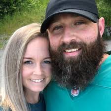 Casey Cathcart (@casecathcart)