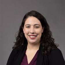 Stephanie Travis's Instagram, Twitter & Facebook