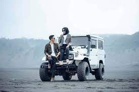 Kali ini kami akan membagikan rekomendasi 15 spot foto terbaik untuk kalian yang ingin melakukan sesi prewedding di malang. 35 Spot Foto Prewedding Kekinian Instagrammable 2021