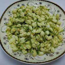 You can treat heat stroke, anxiety, and headaches with a jasmine flower the dried jasmine flowers are added to the sachets, and the incense to attract spiritual love. China Dried For Flower Tea Use Jasmine Flower China Jasmine Jasmin