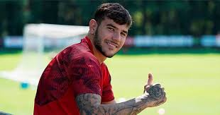 This page is dedicated on theo hernandez. Theo Hernandez Tobt Herum Unser Ex Linksverteidiger Ist Mailands Torschutzenkonig Tribuna Com