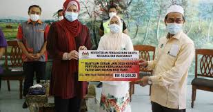 Sebut harga bagi perkhidmatan membekal dan menghantar bekalan toner/ribbon bagi pencetak kad oku di jabatan kebajikan masyarakat. Kpwkm Bantu Selaras Sumbangan 2 760 Ngo