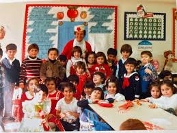 A tale of two Kindergarten classes during Christmas time. Same school, same  classroom 43 years apart. I feel nostalgia every time I pick up my daughter  after school since she's in the