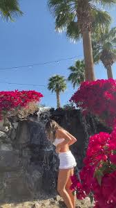 Noelle Marsh (@noellemarsh)