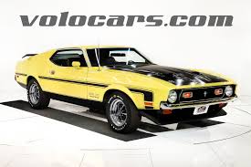 Image result for Champagnergelb 1971 Wartburg