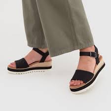 Womens Black TOMS Diana Sandals | schuh